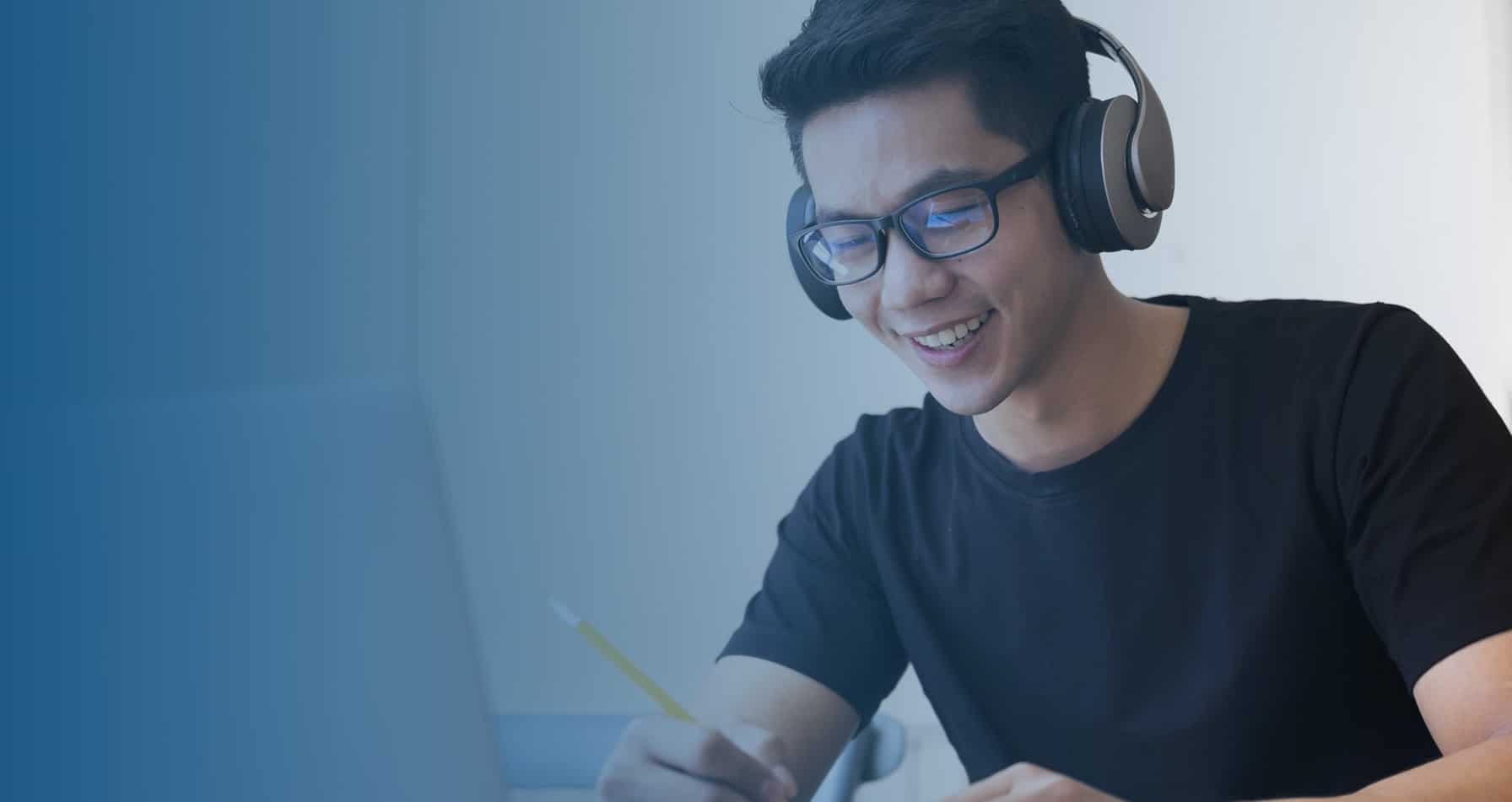 Online holiday tutoring for business and economics